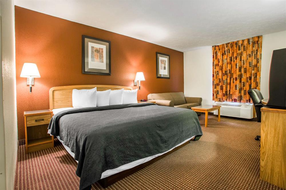 Quality Inn & Suites South-Obetz Kültér fotó