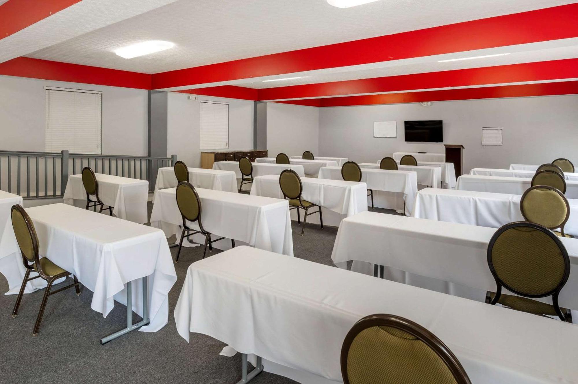 Quality Inn & Suites South-Obetz Kültér fotó