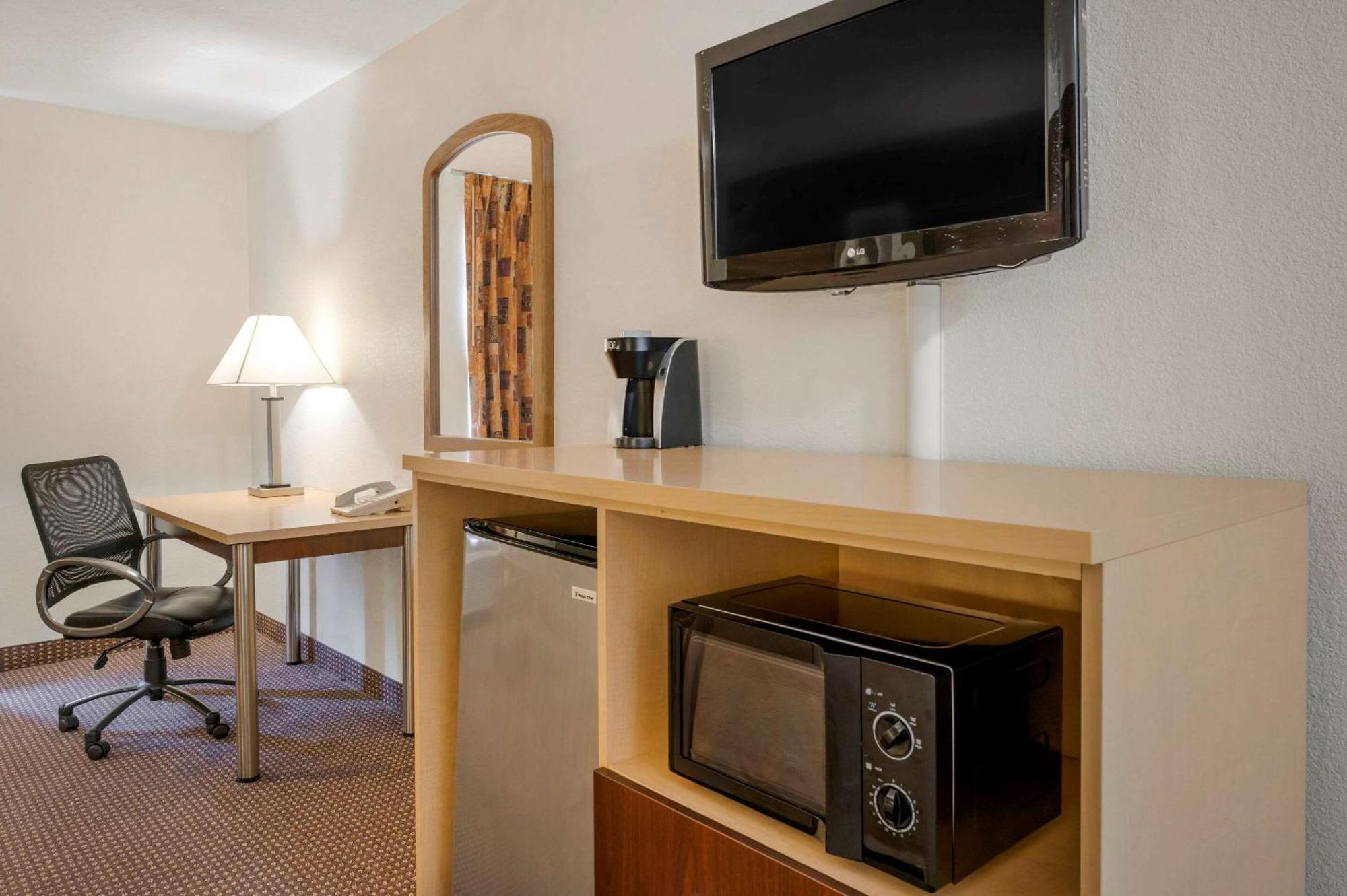 Quality Inn & Suites South-Obetz Kültér fotó