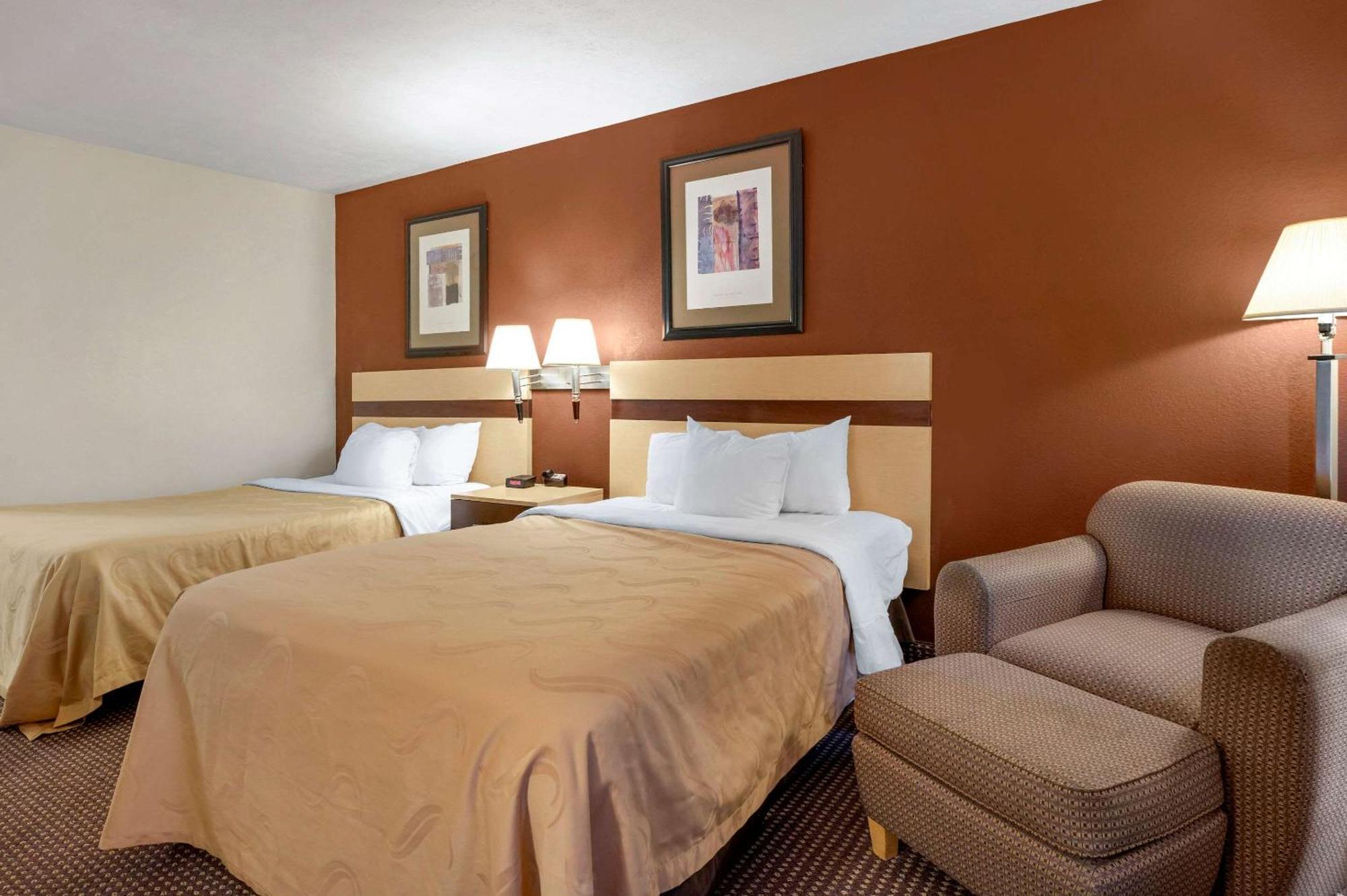 Quality Inn & Suites South-Obetz Kültér fotó