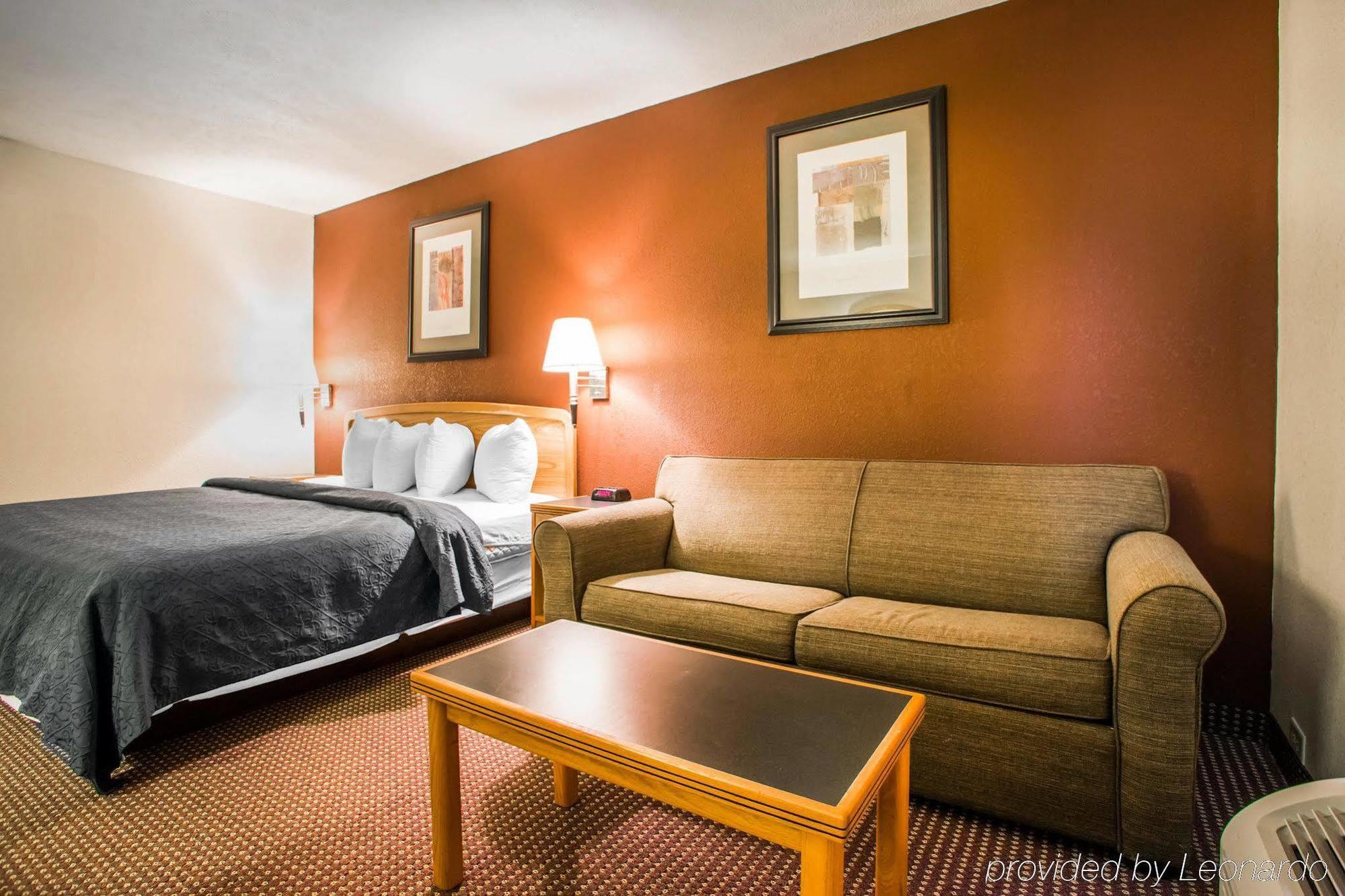 Quality Inn & Suites South-Obetz Kültér fotó