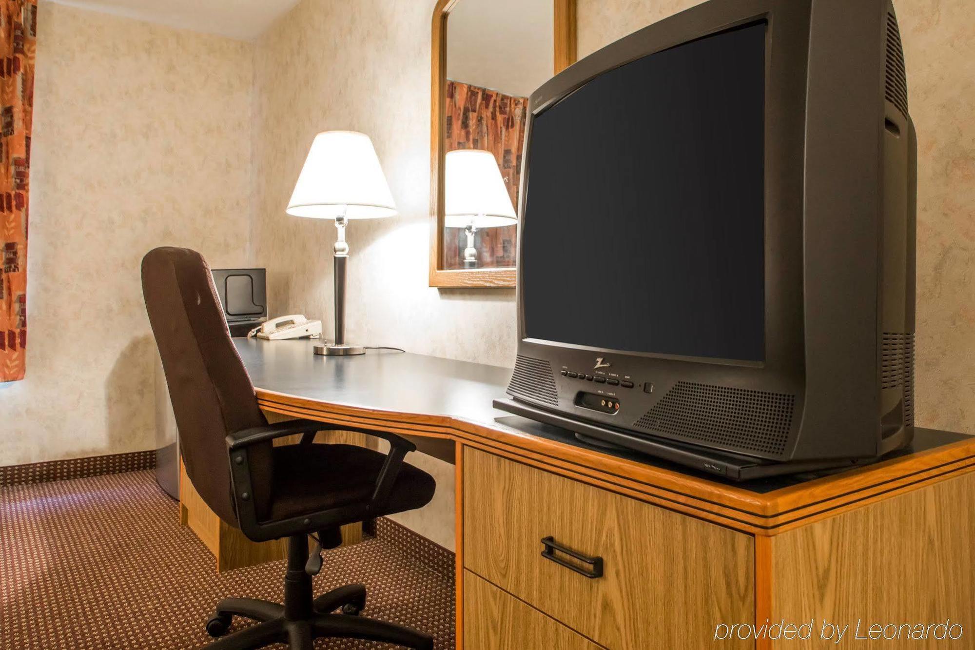 Quality Inn & Suites South-Obetz Kültér fotó